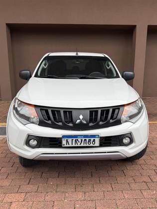 MITSUBISHI L200 TRITON 2.4 16V TURBO DIESEL GLS CD 4X4 AUTOMÁTICO